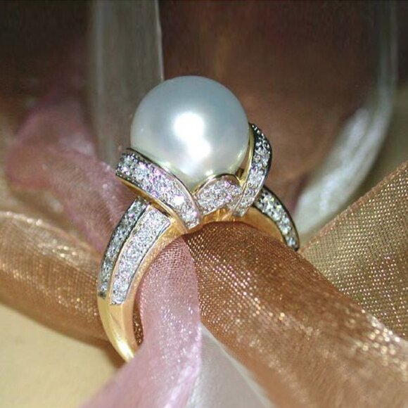 Noble Beautiful Carved Pearl Cubic Luxury Ring for Women, MARR9206 - Picture 1 of 7